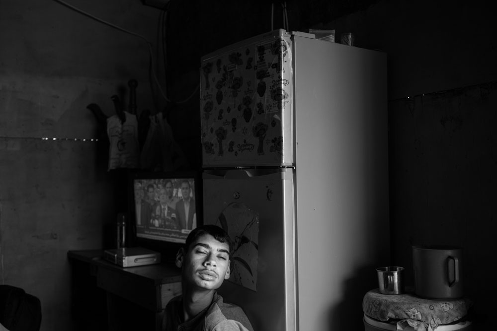  تصوير الكساندر افونسو - نازحون ايزديون لا يملكون شيئا لكنهم يهبون كل شيء 